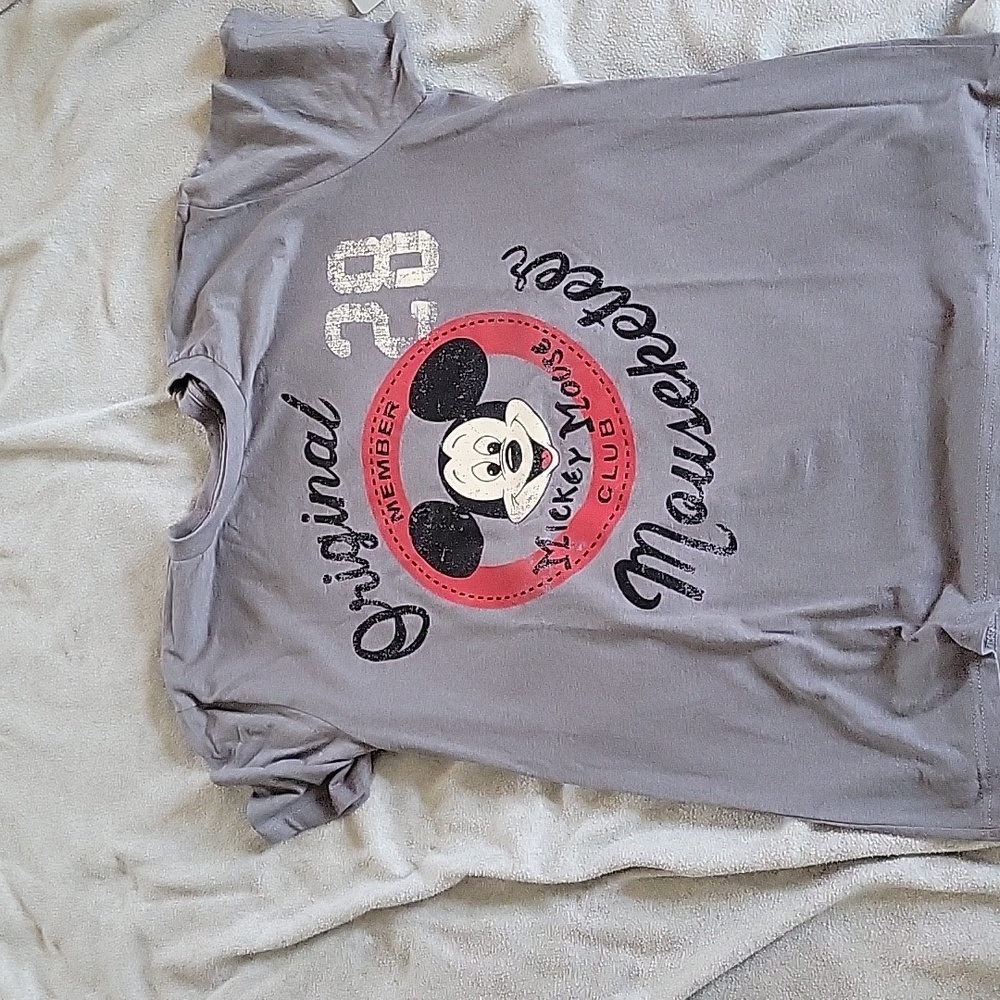size L mickey Tshirt